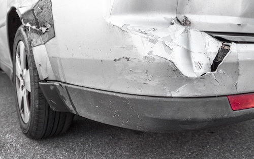 parkeerschade helmond -reparatie- autoschade-herstel van de bumper